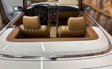 Mercedes-Benz-380SL-1981-Convertible-10