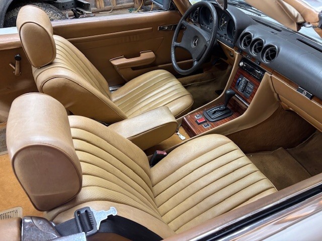 Mercedes-Benz-380SL-1981-Convertible-6