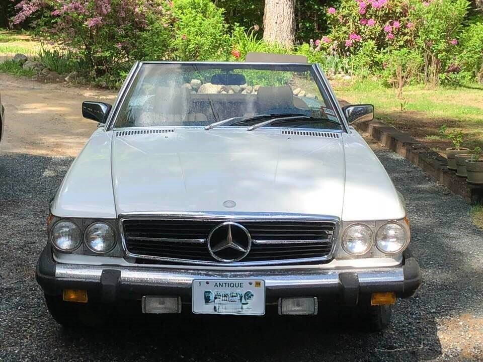 Mercedes-Benz-380SL-1981-Convertible-9