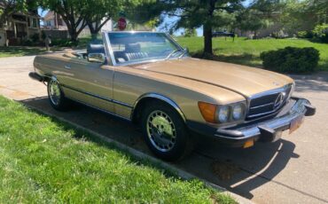 Mercedes-Benz-380SL-1982-Convertible-1