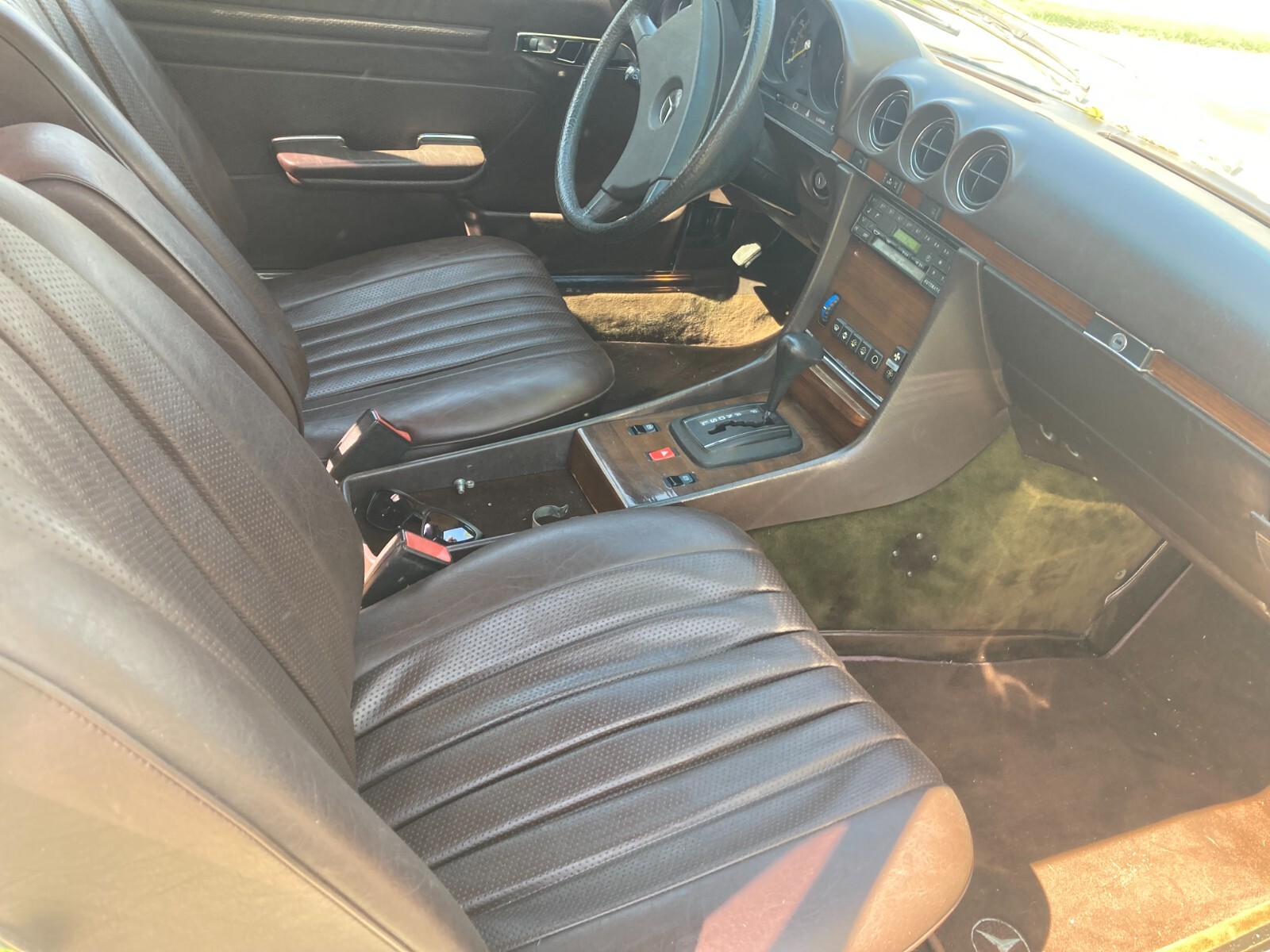 Mercedes-Benz-380SL-1982-Convertible-20