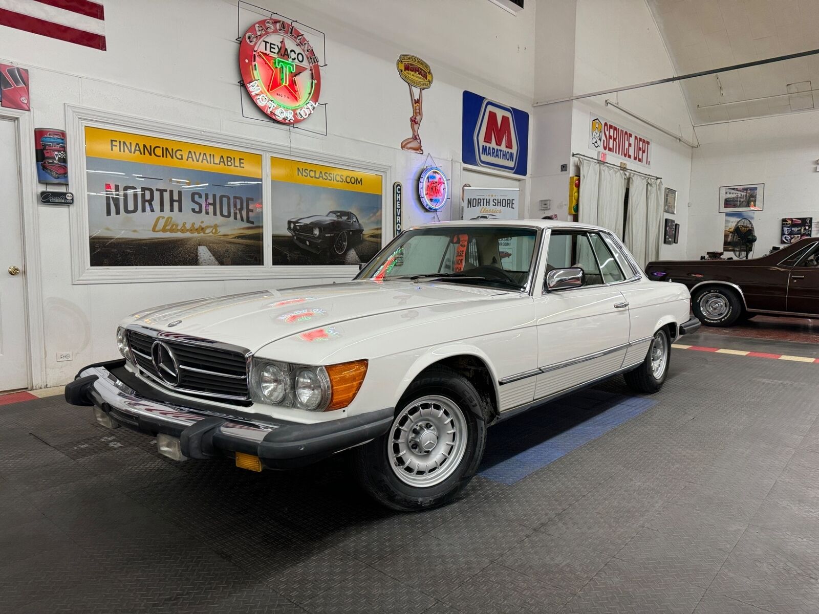 Mercedes-Benz-400-Series-1977-1