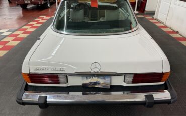 Mercedes-Benz-400-Series-1977-11
