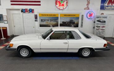 Mercedes-Benz-400-Series-1977-29