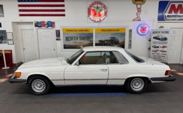 Mercedes-Benz-400-Series-1977-3