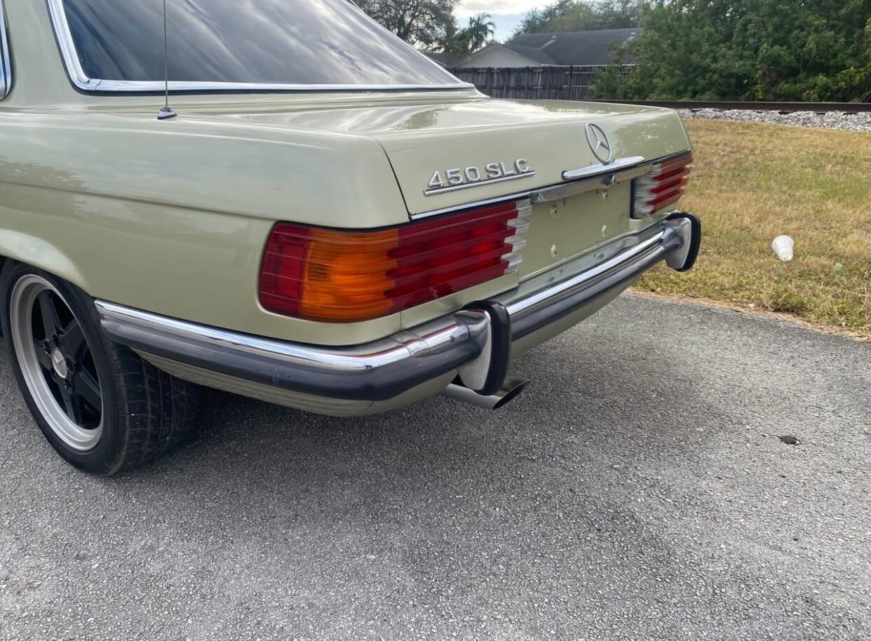 Mercedes-Benz-400-Series-1979-Coupe-1