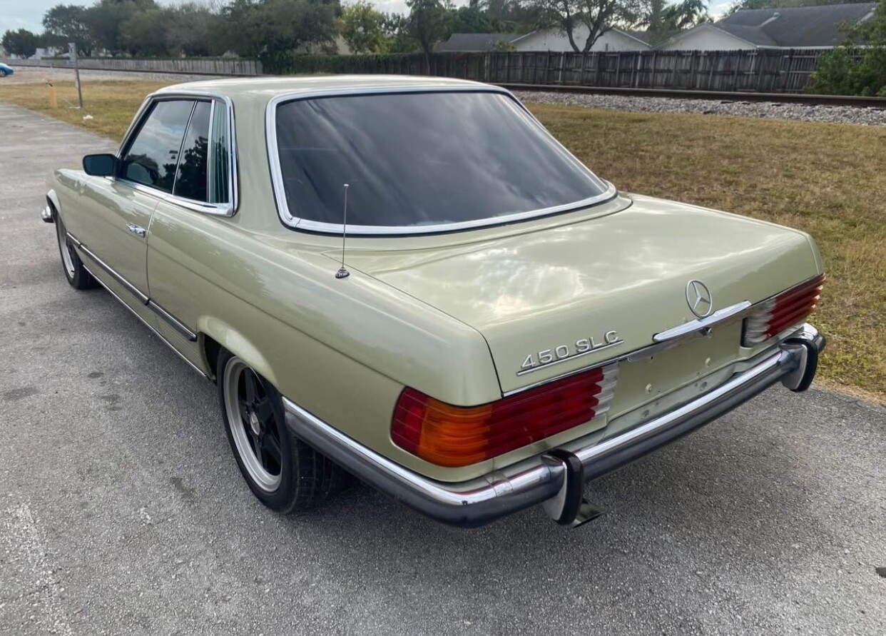 Mercedes-Benz-400-Series-1979-Coupe-5