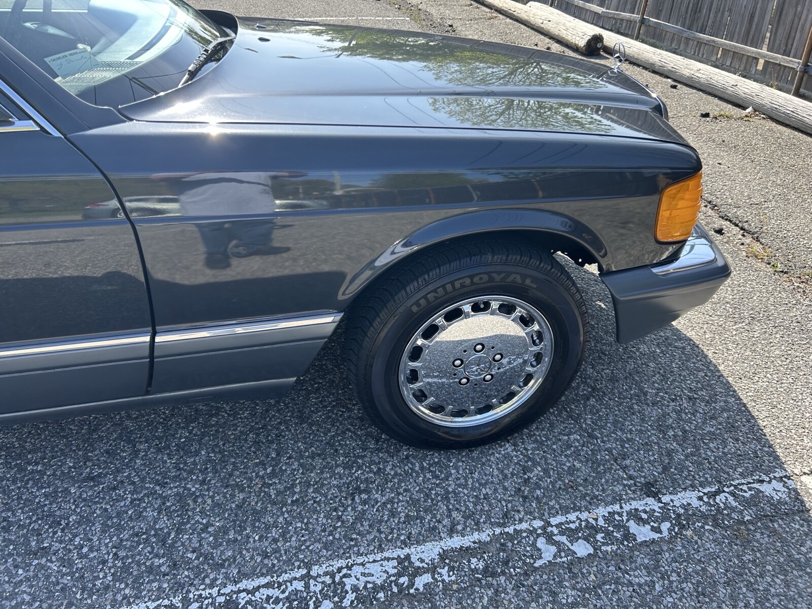 Mercedes-Benz-400-Series-1989-8