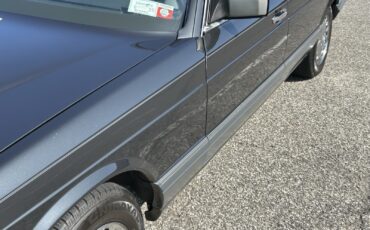 Mercedes-Benz-400-Series-1989-9