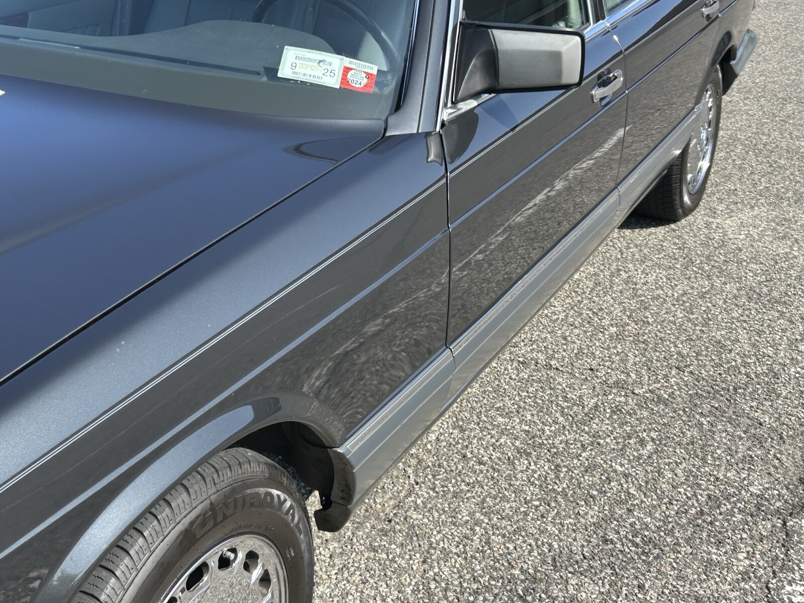 Mercedes-Benz-400-Series-1989-9