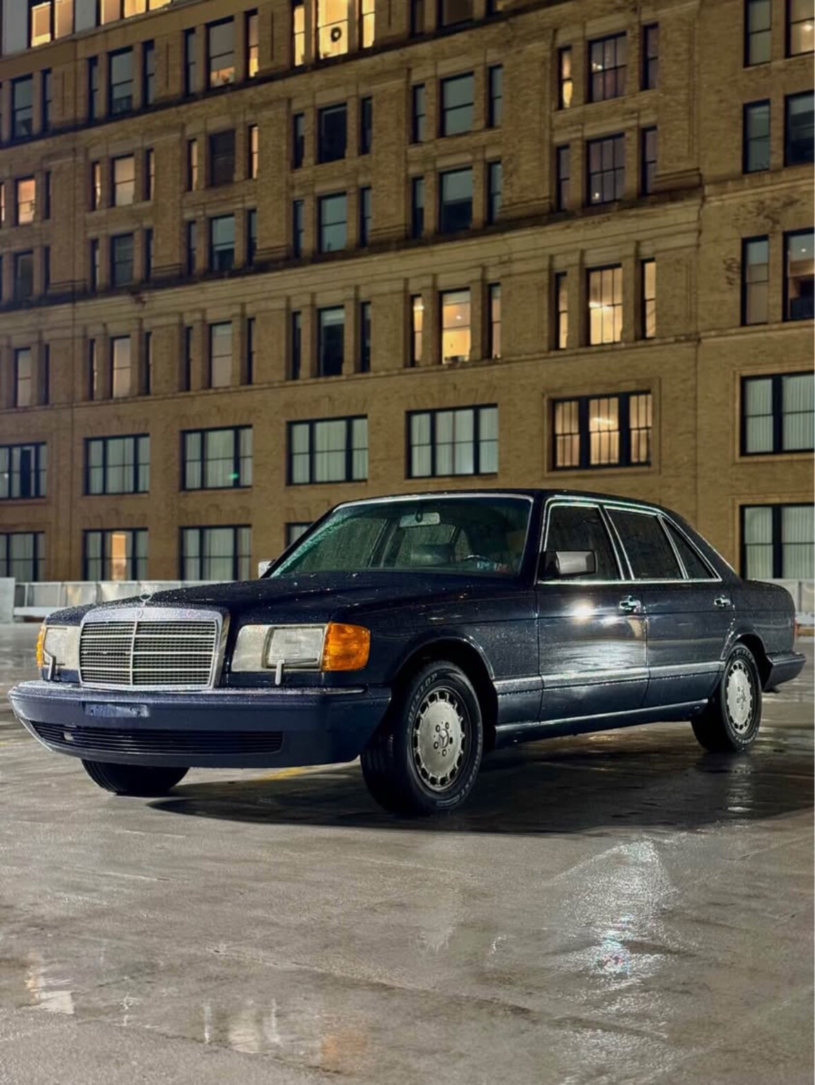 Mercedes-Benz-400-Series-1990-7