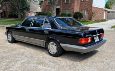 Mercedes-Benz-420-SEL-Classic-4-Door-Sedan-1986-Sedan-2