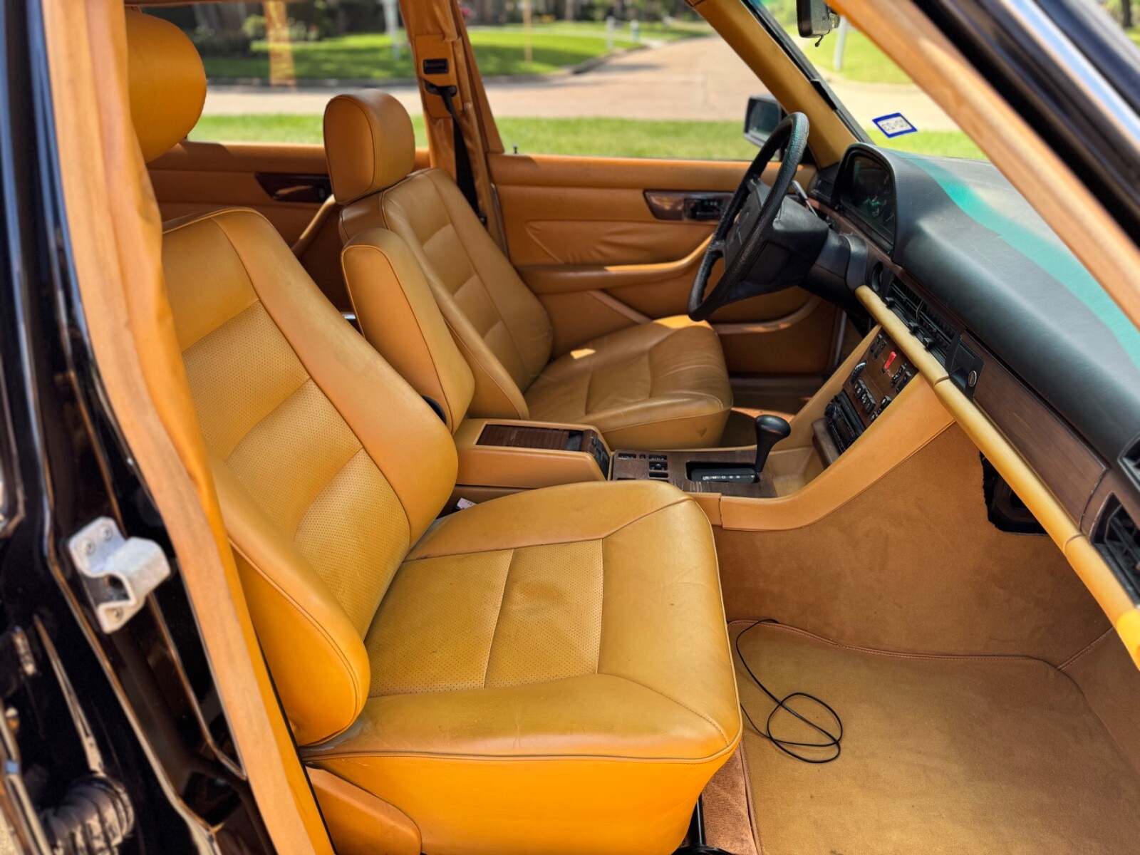 Mercedes-Benz-420-SEL-Classic-4-Door-Sedan-1986-Sedan-27
