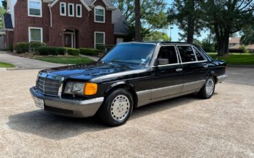 Mercedes-Benz-420-SEL-Classic-4-Door-Sedan-1986-Sedan