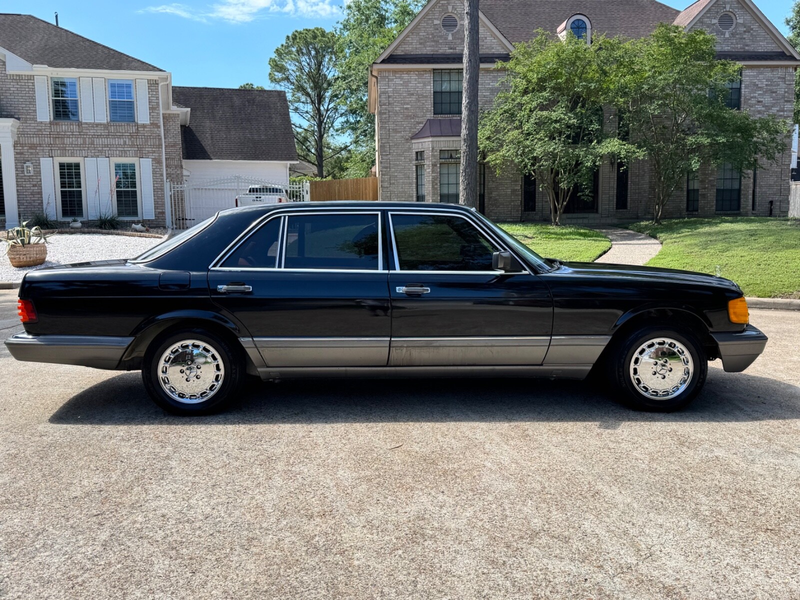 Mercedes-Benz-420-SEL-Classic-4-Door-Sedan-1986-Sedan-5