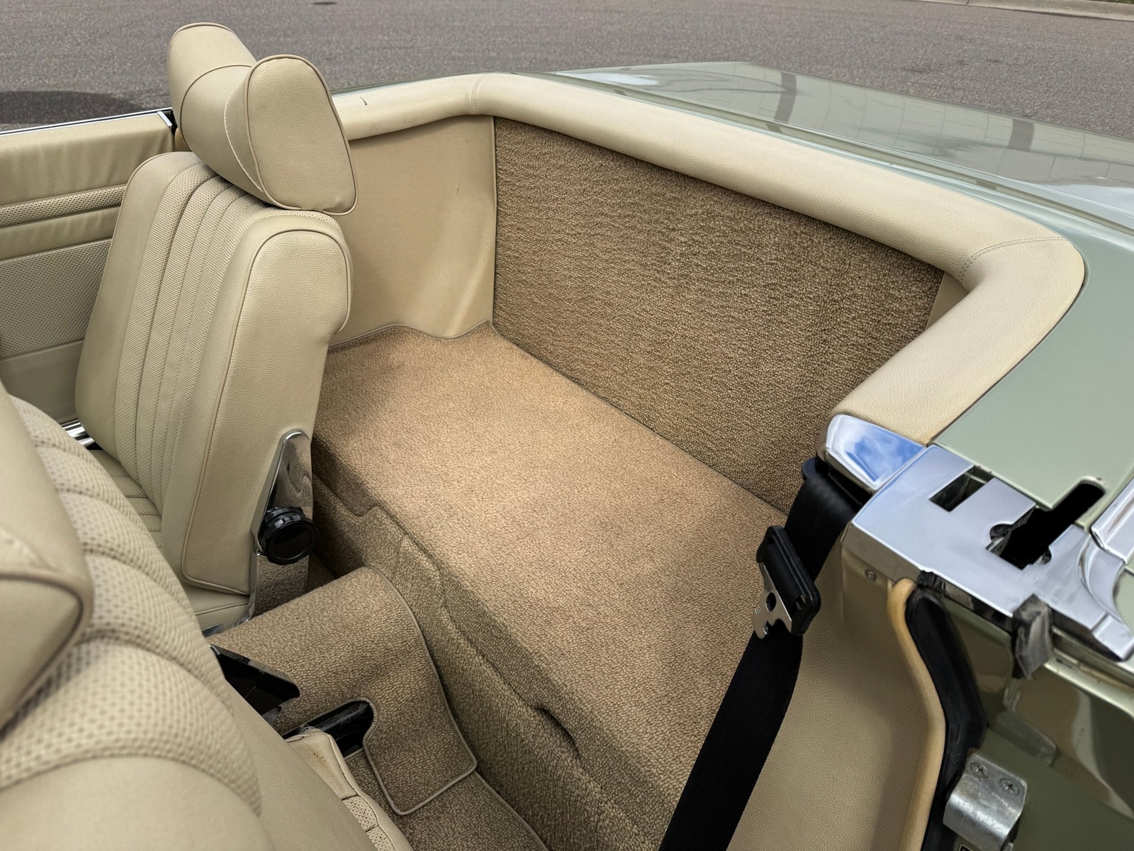 Mercedes-Benz-450-SL-Convertible-1976-Convertible-10