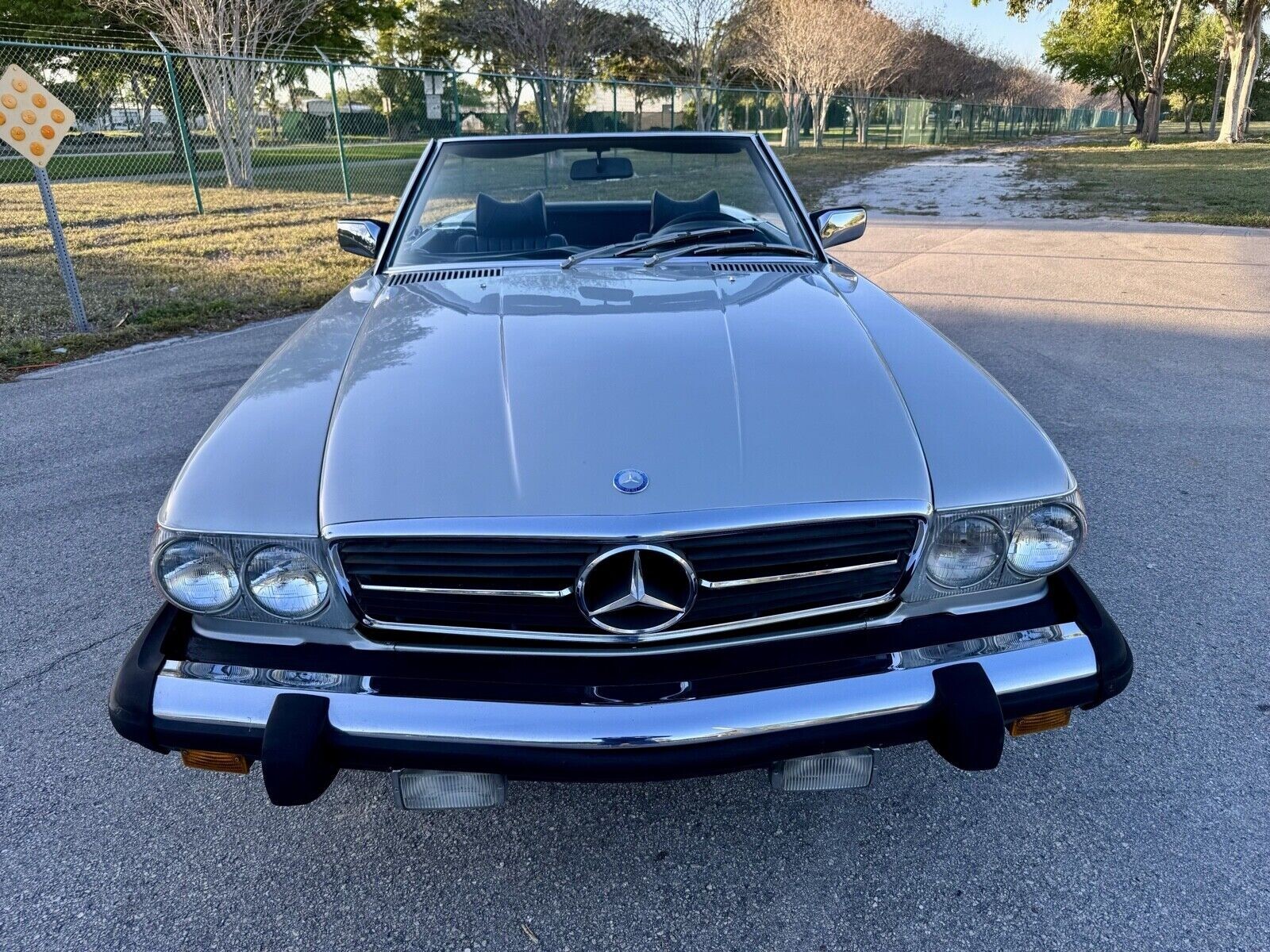 Mercedes-Benz-450SL-1977-Convertible-1