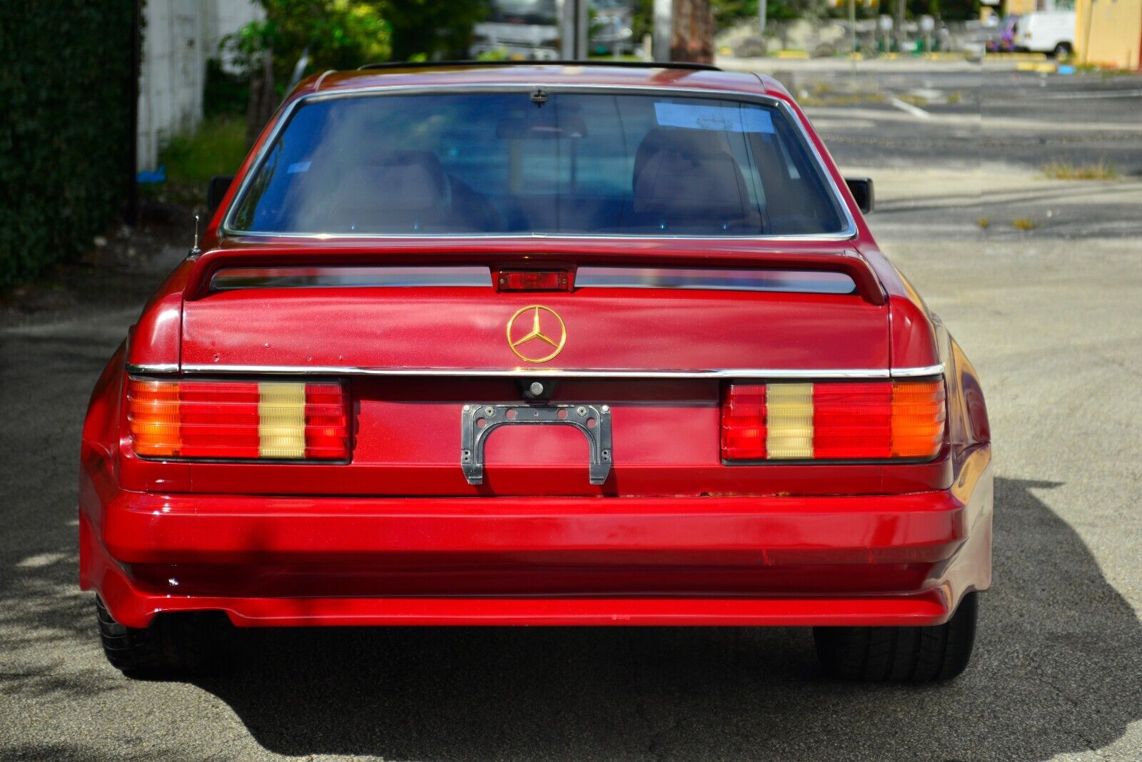 Mercedes-Benz-500-Series-1983-Coupe-2