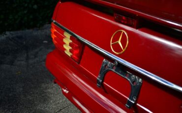 Mercedes-Benz-500-Series-1983-Coupe-37