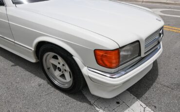 Mercedes-Benz-500-Series-1985-2D-10