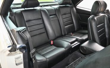 Mercedes-Benz-500-Series-1985-2D-31