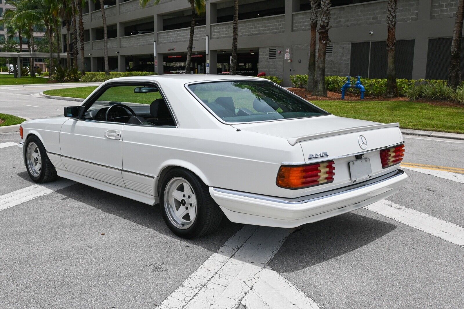 Mercedes-Benz-500-Series-1985-2D-6