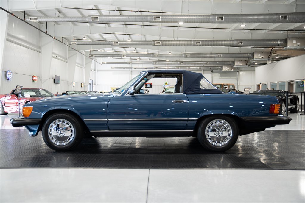 Mercedes-Benz-500-Series-1986-2d-Coupe-Roadster-30