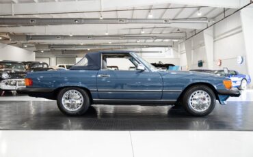Mercedes-Benz-500-Series-1986-2d-Coupe-Roadster-33