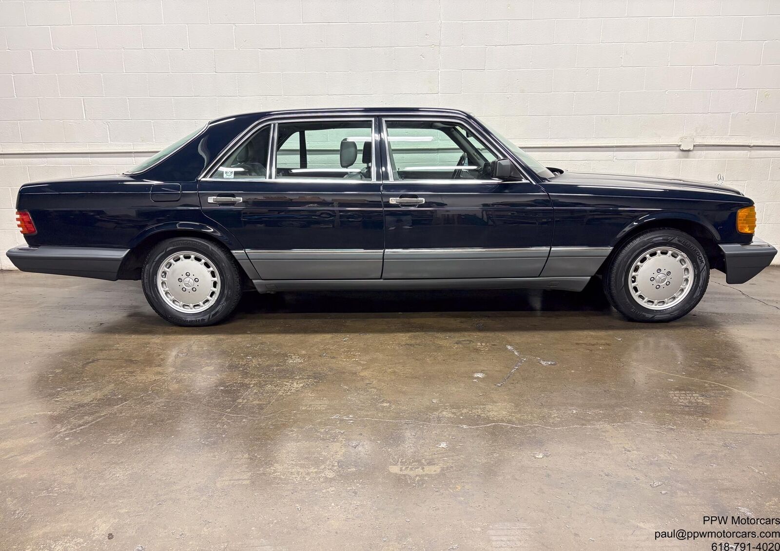 Mercedes-Benz-500-Series-1987-10