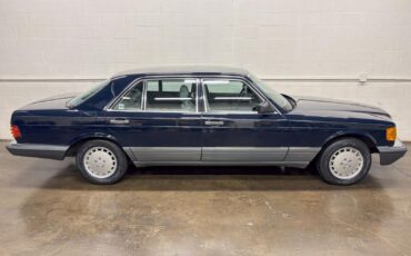 Mercedes-Benz-500-Series-1987-13