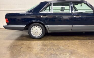 Mercedes-Benz-500-Series-1987-17