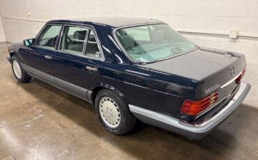 Mercedes-Benz-500-Series-1987-5