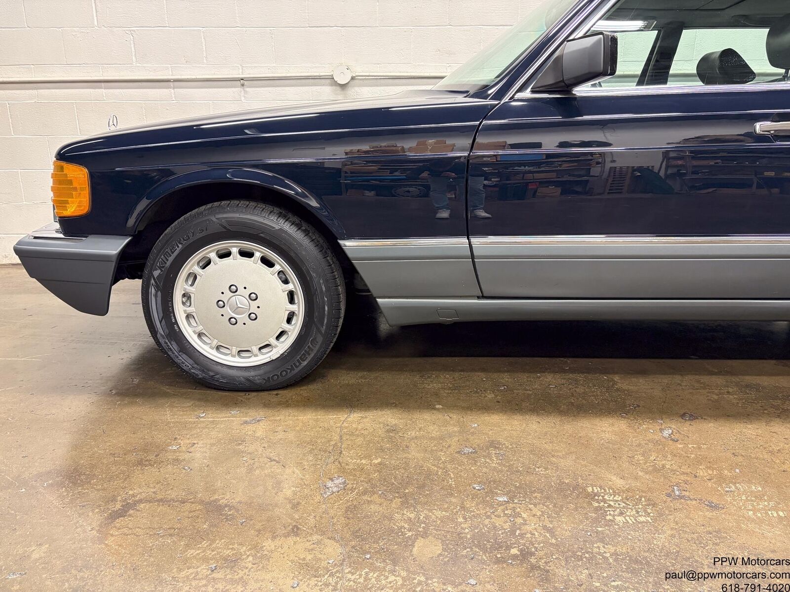 Mercedes-Benz-500-Series-1987-7
