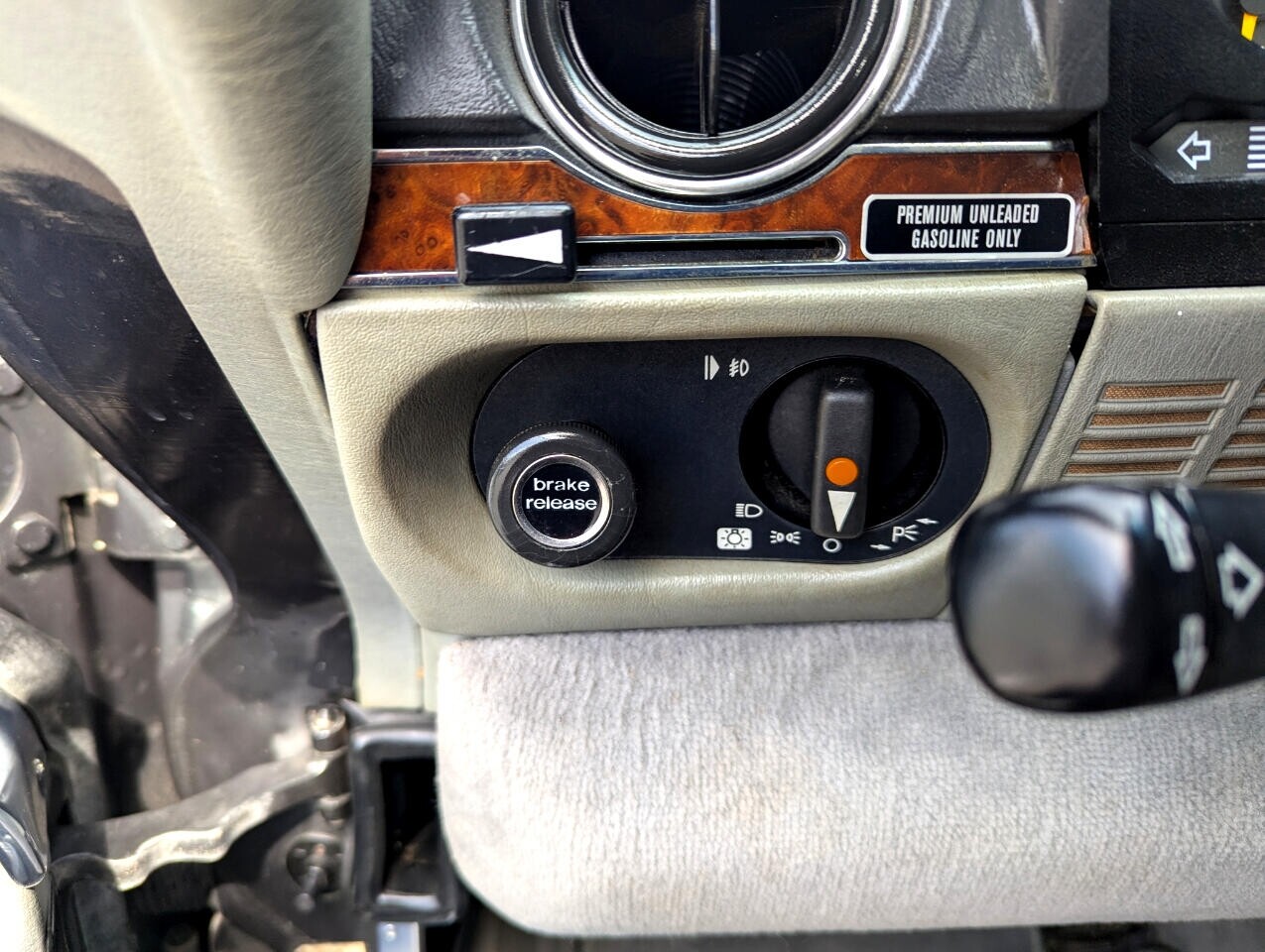 Mercedes-Benz-500-Series-1987-Convertible-13
