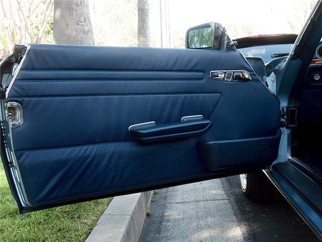 Mercedes-Benz-500-Series-1987-Convertible-17