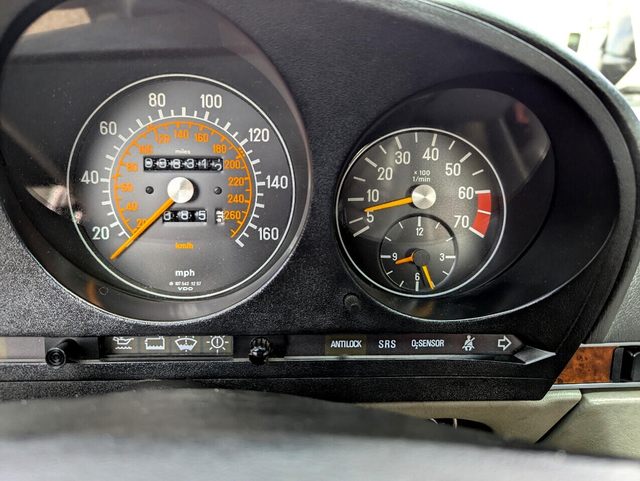 Mercedes-Benz-500-Series-1987-Convertible-18