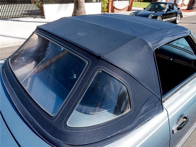 Mercedes-Benz-500-Series-1987-Convertible-19