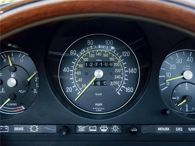 Mercedes-Benz-500-Series-1987-Convertible-21
