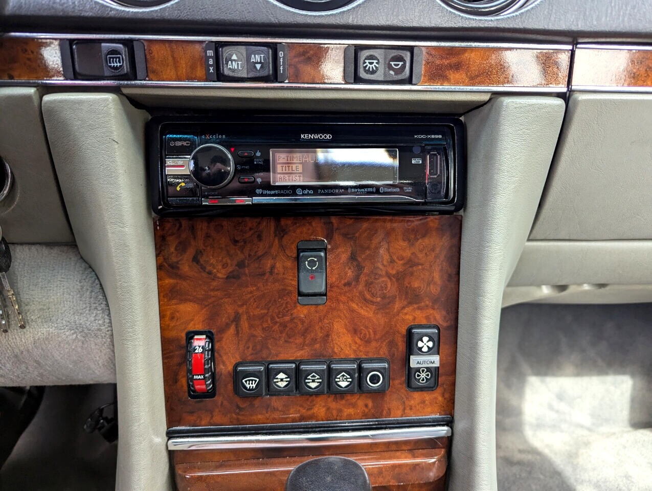 Mercedes-Benz-500-Series-1987-Convertible-22