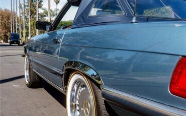 Mercedes-Benz-500-Series-1987-Convertible-24