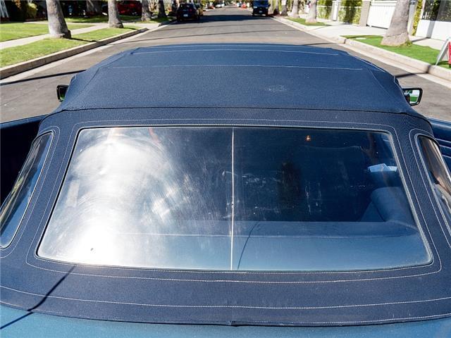 Mercedes-Benz-500-Series-1987-Convertible-32