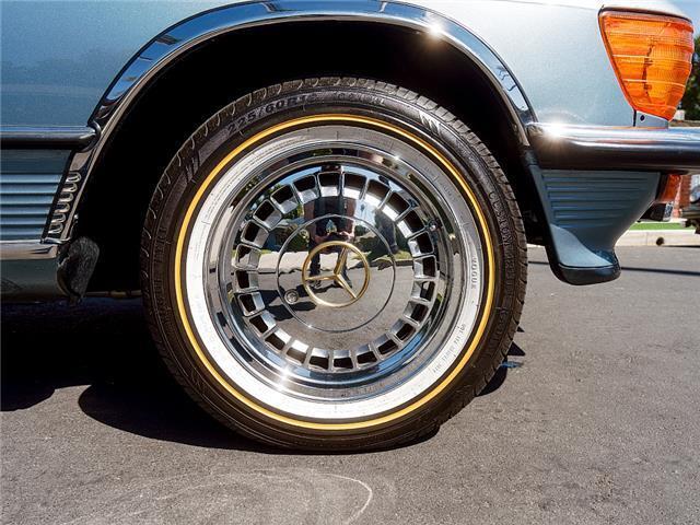 Mercedes-Benz-500-Series-1987-Convertible-36