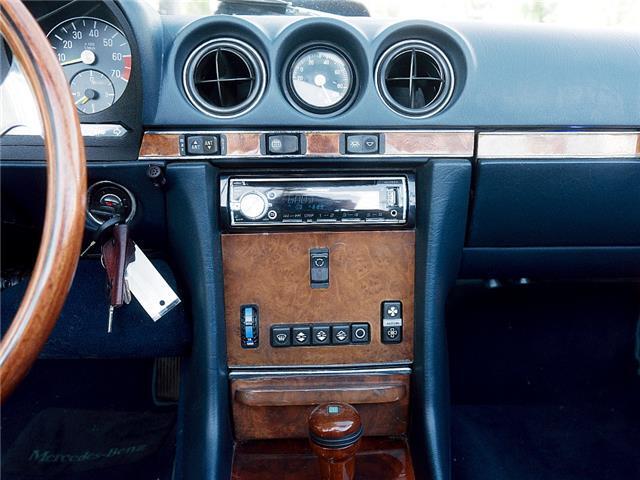 Mercedes-Benz-500-Series-1987-Convertible-38