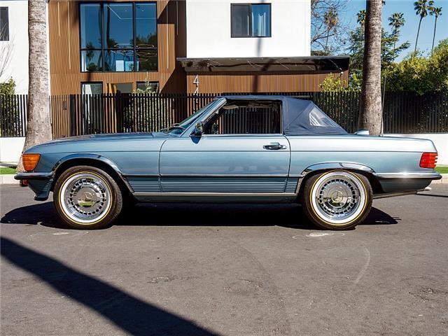 Mercedes-Benz-500-Series-1987-Convertible-4