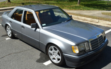 Mercedes-Benz-500-Series-1992-Sedan-2