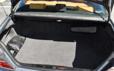 Mercedes-Benz-500-Series-1992-Sedan-27