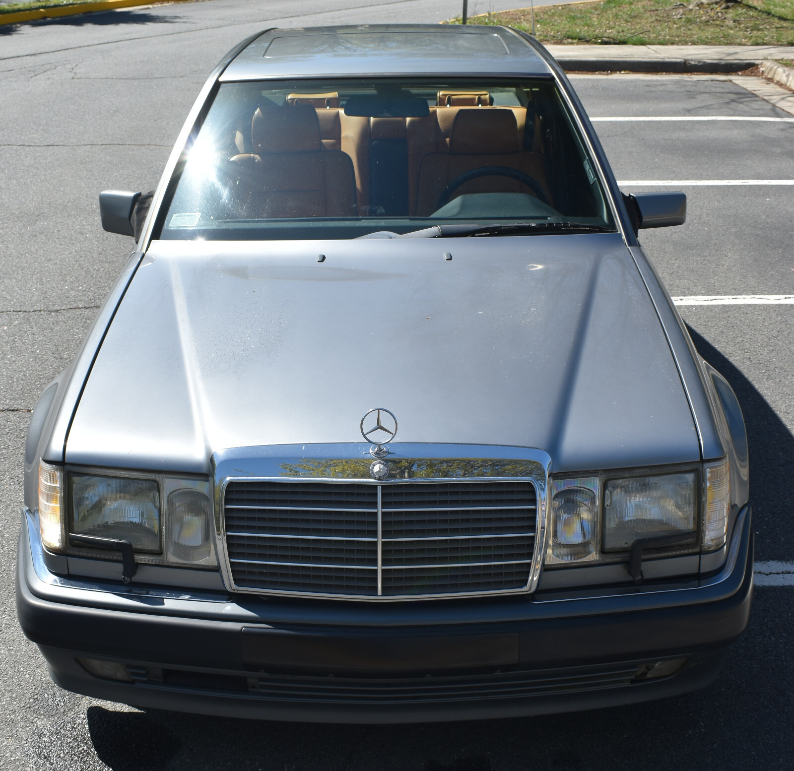Mercedes-Benz-500-Series-1992-Sedan-3