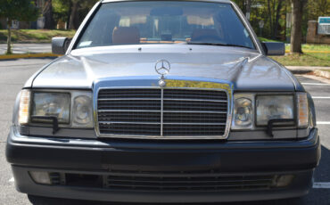 Mercedes-Benz-500-Series-1992-Sedan-4