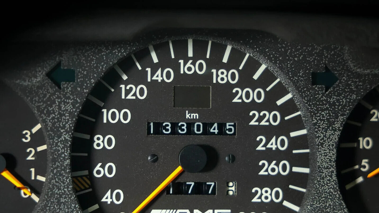 Mercedes-Benz-500-Series-1993-Sedan-15