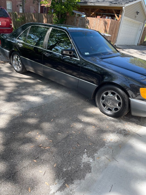 Mercedes-Benz-600-Series-1992-Sedan-1